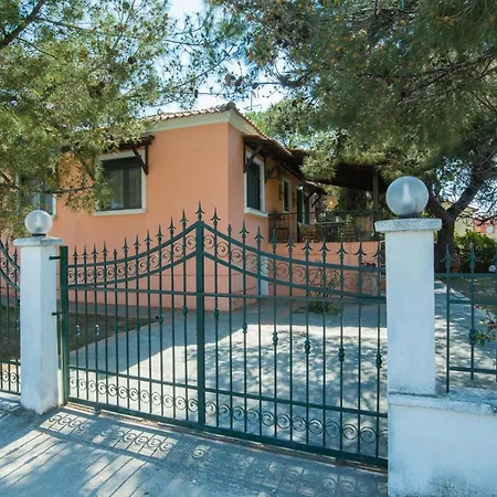 Pefka Case de vacanță *